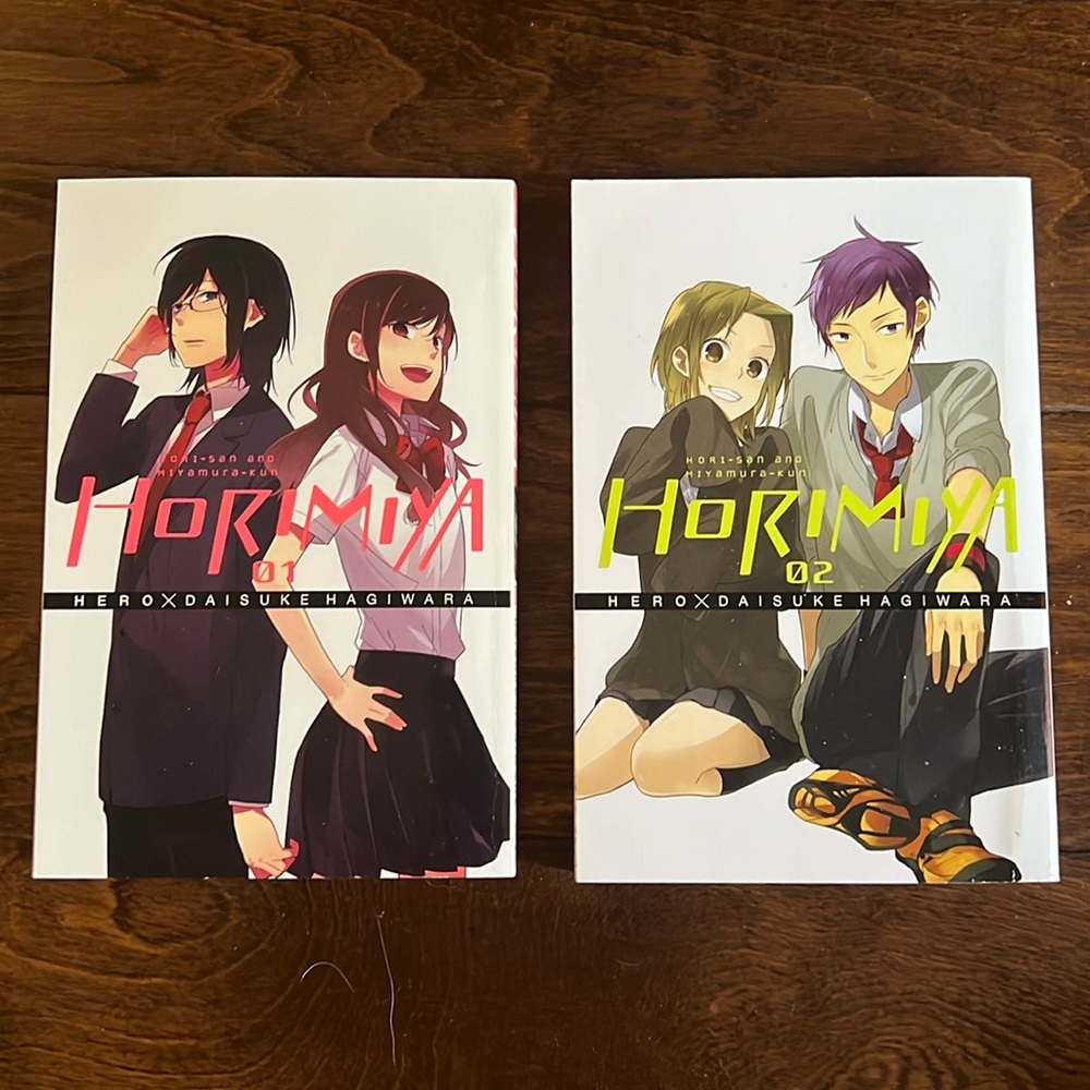 Set of 2 manga- Horimiya